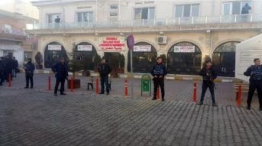 Mardin&rsquo;in &Ouml;merli Belediyesine Kayyum Atandı