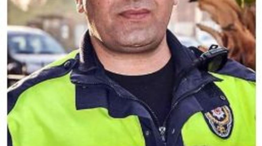 Katliamı &Ouml;nleyen Kahraman Polisin &Ccedil;ocuklarına Burs