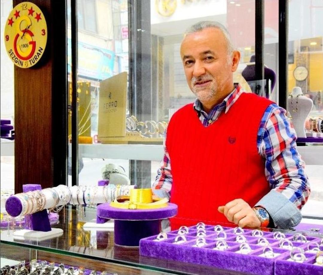 Altın Fiyatı Adetleri De Etkiledi, Altından Ka&ccedil;an Vatandaş G&uuml;m&uuml;şe Y&ouml;neldi