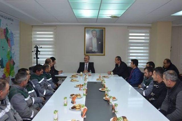 Başkan Gülcüoğlu, Temizlik İşleri Müdürlüğü Personelleriyle Bir Araya Geldi 1