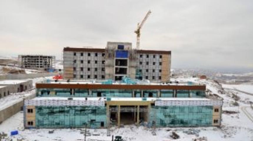 Pursaklar Devlet Hastanesinin Y&uuml;zde 50&rsquo;si Tamamlandı