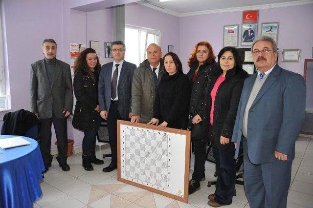 Atık Pil Toplama Kampanyasında Dereceye Giren Okullara &Ouml;d&uuml;lleri Verildi 2