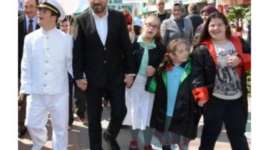 İzmit&rsquo;te Down Kafe A&ccedil;ılıyor