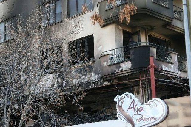 18 Aylık Bebeğin Yangında Ölmesinin Ardından 1