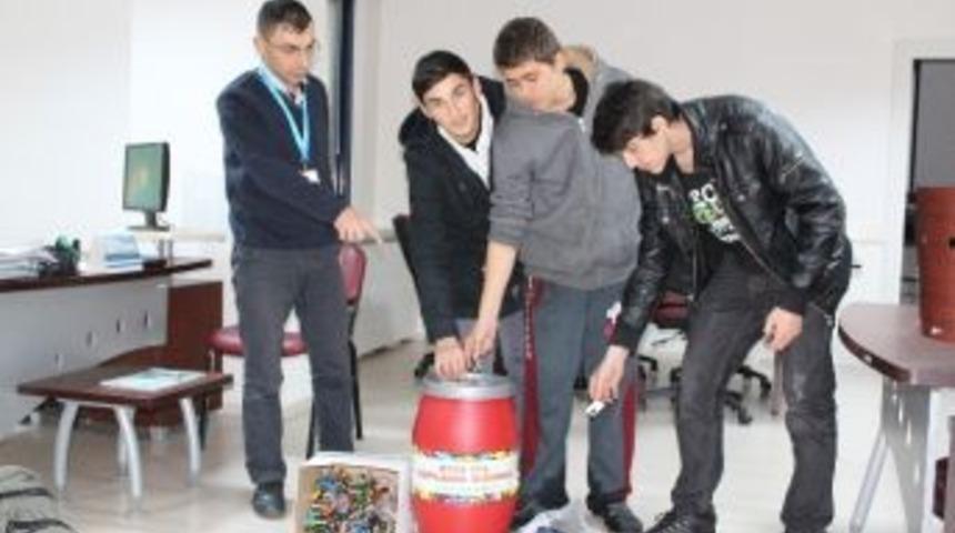 İzmit&rsquo;te 16 Ton Elektronik Atık, 4 Ton Atık Pil Toplandı