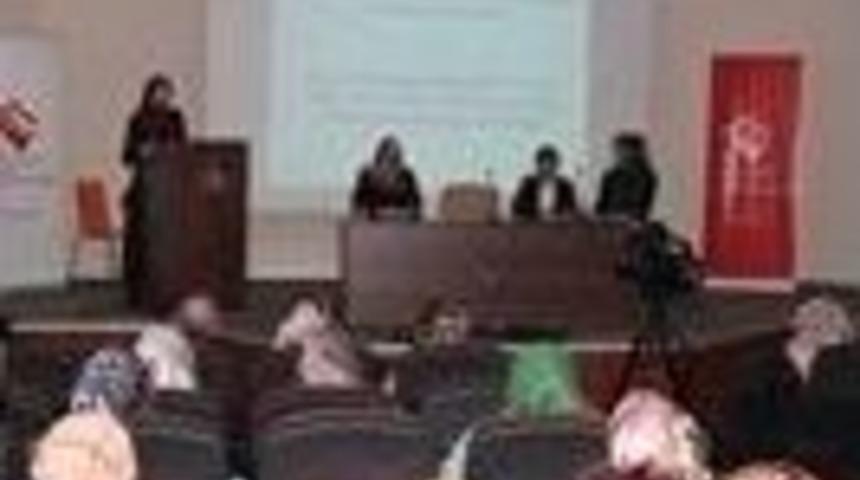 K&uuml;tahya&rsquo;da &rsquo;bir Yetime Aile Olmak&rsquo; Konulu Panel