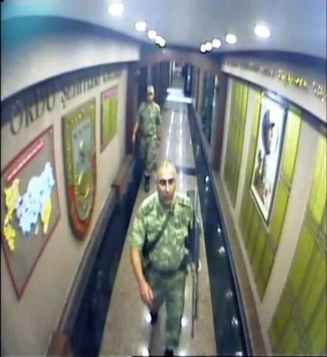 Darbeci Binbaşının &Ouml;ld&uuml;r&uuml;lme Anı G&uuml;venlik Kamerasında