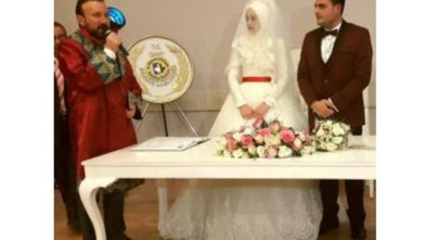 İzmit&rsquo;te Bir Yılda 2 Bin 974 &Ccedil;ift Evlendi