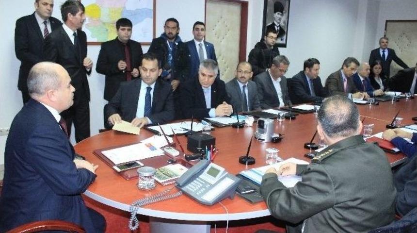 Yabancılar İzleme Komisyonu Topladı