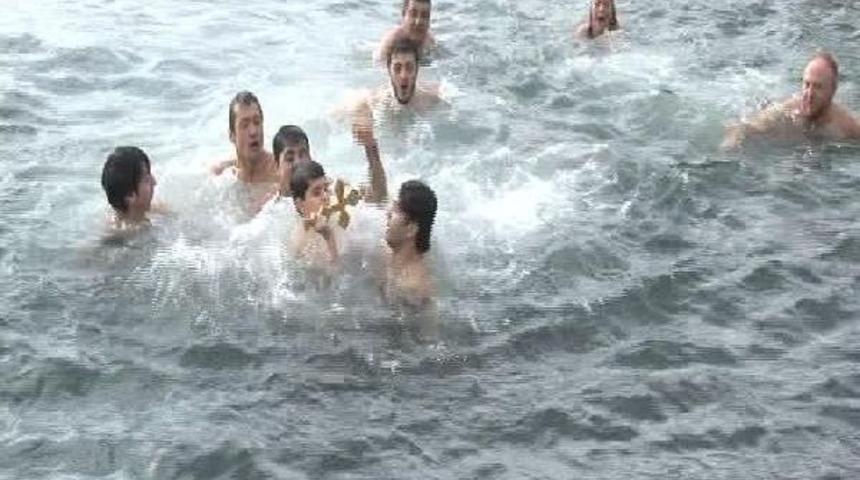 Burgazada'da Ha&ccedil; &Ccedil;ıkarma T&ouml;reni