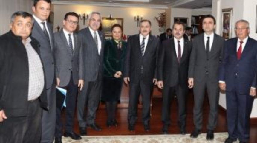 Ak Parti Antalya Milletvekilleri Bakan Veysel Eroğlu&rsquo;yla G&ouml;r&uuml;şt&uuml;