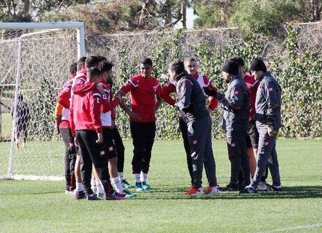 Adanaspor’da Hazırlıklar Sürüyor