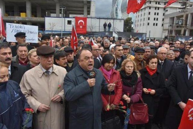 Chp'liler, Patlama Noktasına Kırmızı Karanfiller Bıraktı