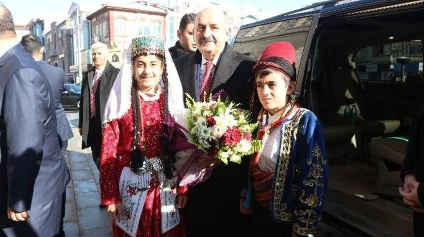 Bakan M&uuml;ezzinoğlu Konya&rsquo;da