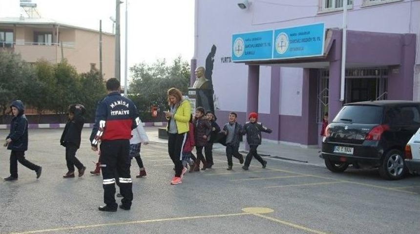 &Ouml;ğrencilere Yangın Ve Kurtarma Eğitimi