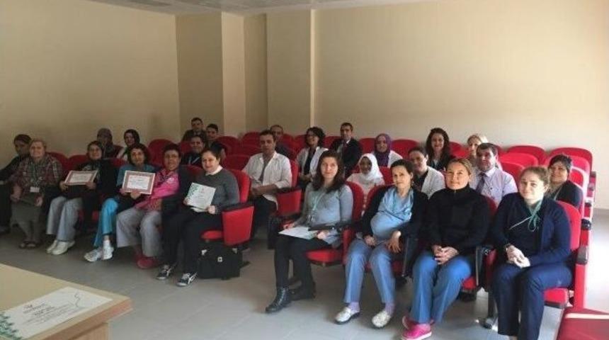 Ezine Devlet Hastanesi&rsquo;nde Mezuniyet Heyecanı