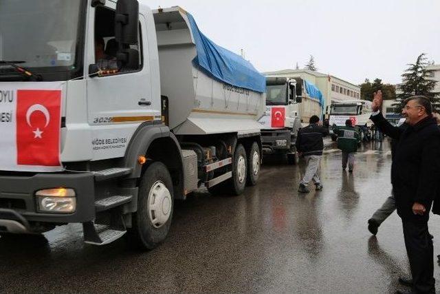 Niğde Belediyesi Halep’e 8 Yardım Tır’ı Gönderdi 1