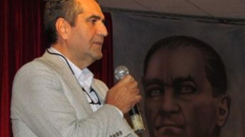 &Ccedil;eşmeli Turizmciler, Ter&ouml;r&uuml;n Ve Ohal&rsquo;in Bitmesini Bekliyor