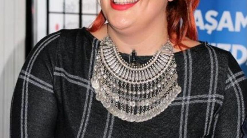 Arnavutluk&rsquo;Un Tanınmış Sanat&ccedil;ısı Besjana Kasami, Samsun'da Ameliyat Olacak