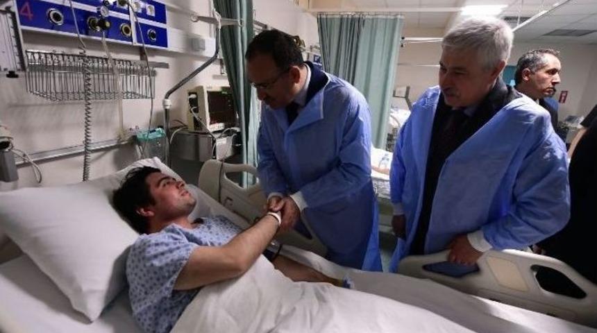 Bakan Bozdağ&rsquo;dan Yaralılara Ziyaret