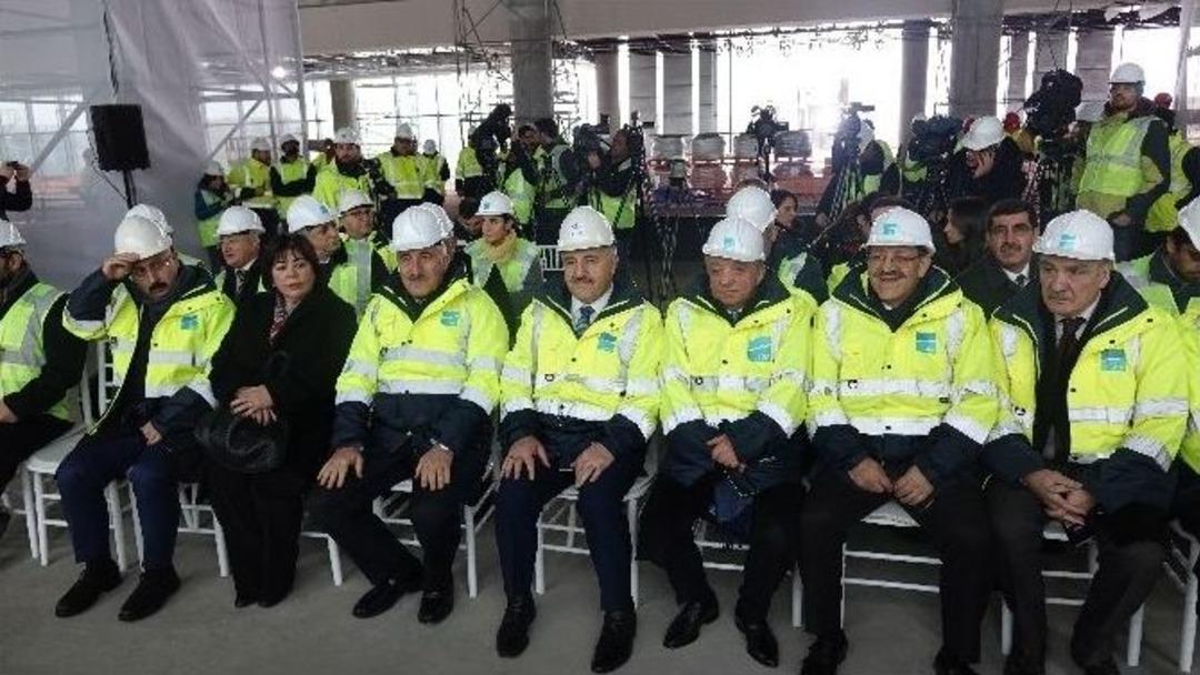 3&rsquo;&uuml;nc&uuml; Havalimanının İlk B&ouml;l&uuml;m&uuml;n&uuml;n Y&uuml;zde 40&rsquo;lık Kısmı Tamamlandı