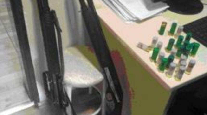 Eskişehir&rsquo;de Kullanmak İ&ccedil;in Uyuşturucu Madde Bulundurmak Su&ccedil;undan 13 Kişi Yakalandı