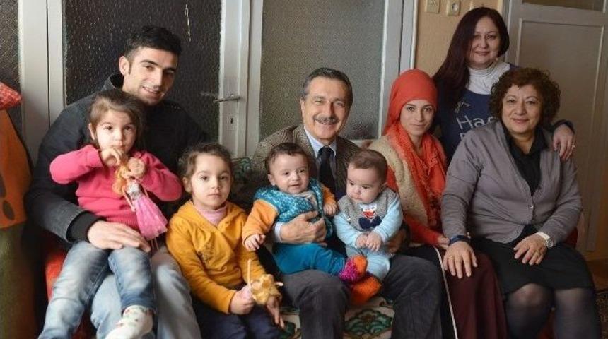 Başkan Ata&ccedil; &ldquo;hoş Geldin Bebek&rdquo; Ziyaretlerini S&uuml;rd&uuml;r&uuml;yor