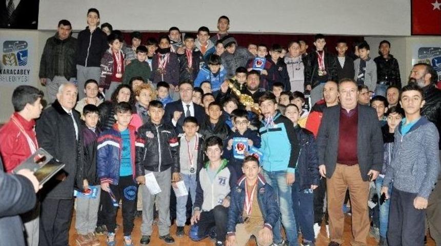 Milli G&uuml;reş&ccedil;iler Karacabey&rsquo;de &Ouml;ğrencilerle Buluştu