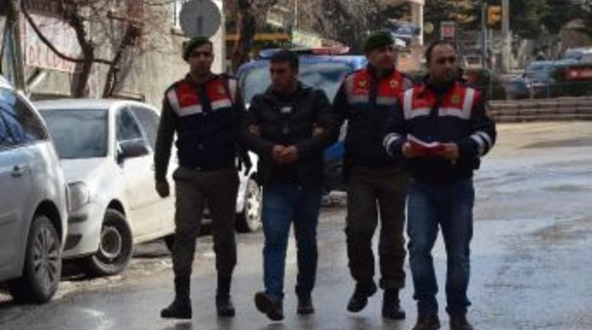 Dayısını &Ouml;ld&uuml;ren Yeğen Adliyeye Sevk Edildi