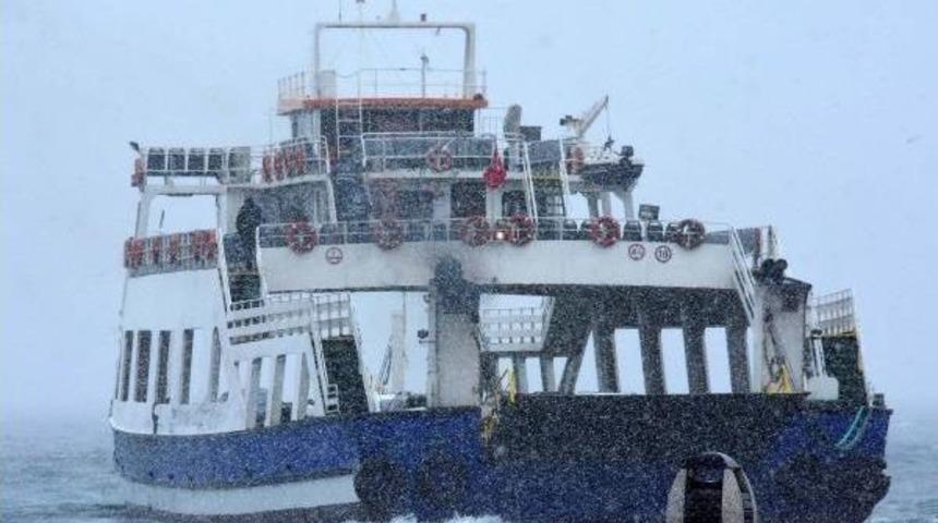 &Ccedil;anakkale'de Kar Yağışı Başladı