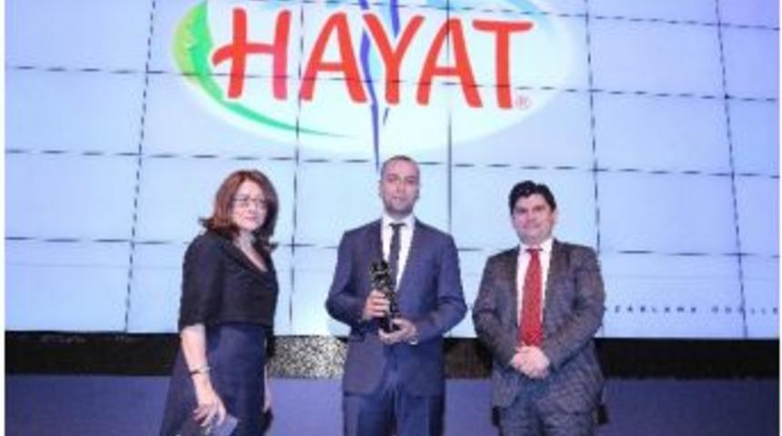 Hayat Su&rsquo;ya &rsquo;en Başarılı Marka&rsquo; &Ouml;d&uuml;l&uuml;