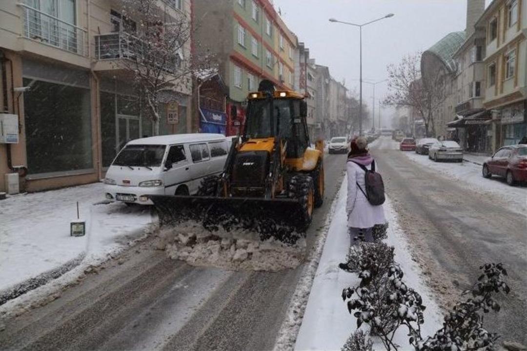 Karla M&uuml;cadele İ&ccedil;in 11 Ekip, 11 Farklı B&ouml;lgede