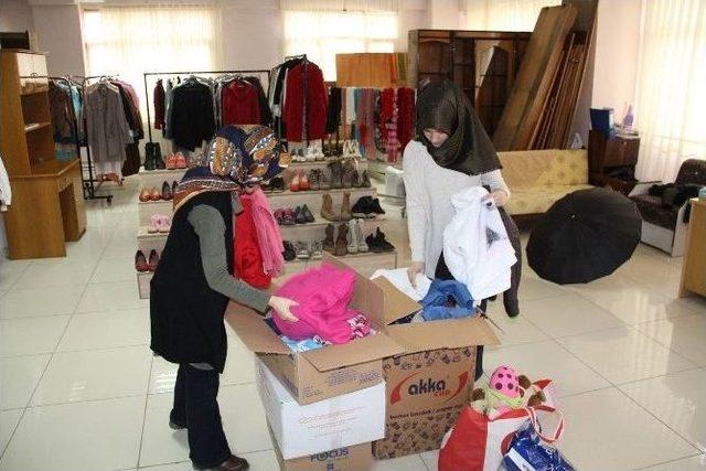 Belediye Sosyal Marketine Bağışlar Devam Ediyor 1