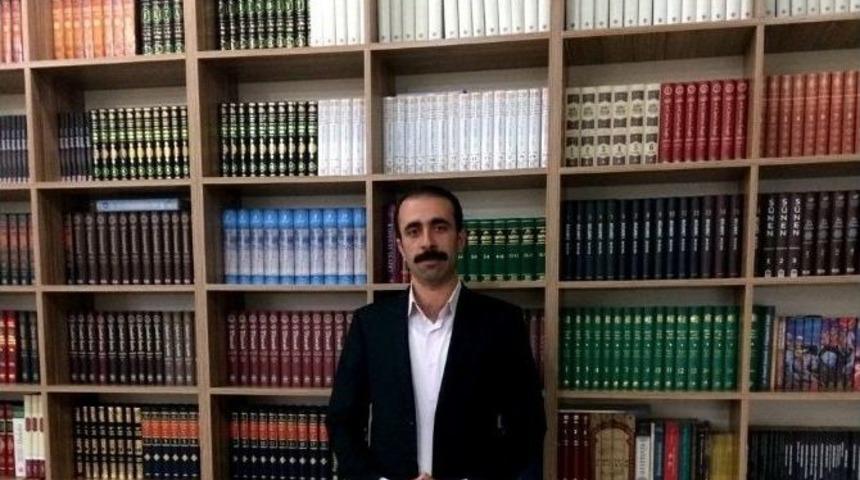 İslami İlimler Kaynak Kitapları Gen&ccedil;lerin Hizmetine Sunuldu