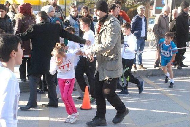 Tokat’ta Mehmet Akif İnan Anısına Koşu Düzenlendi