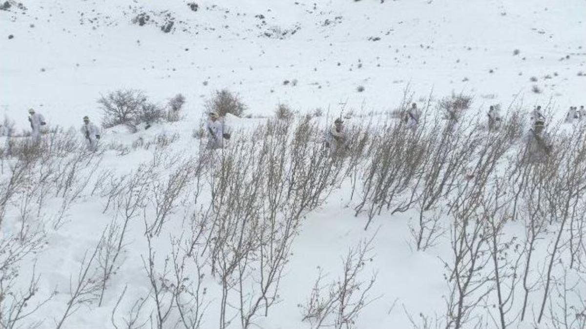 Komandolar Karadeniz&rsquo;de Ter&ouml;rist Avında