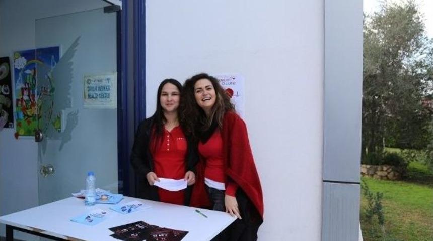 &Uuml;niversite &Ouml;ğrencilerinde Thalassaemia Hastaları İ&ccedil;in "kan Bağışı Kampanyası"