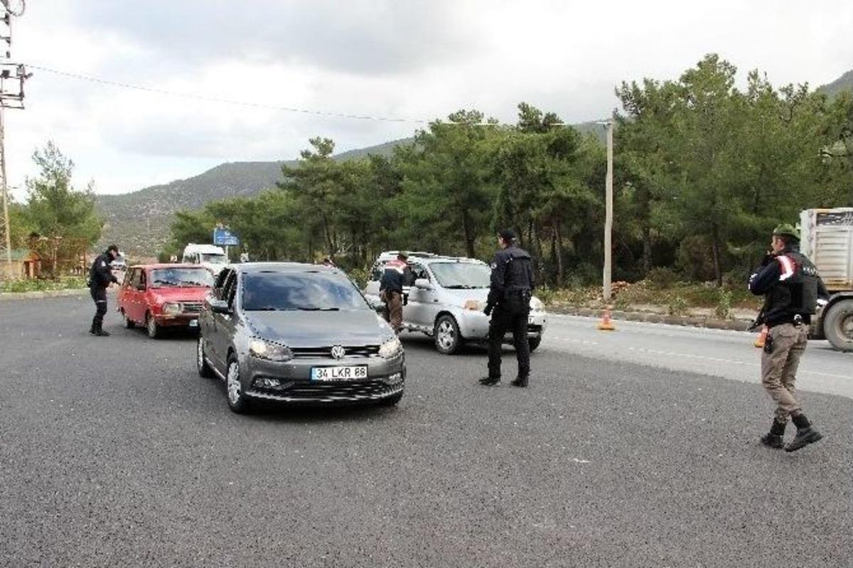 Reina Saldırganı İ&ccedil;in Bodrum&rsquo;da Polis Ve Jandarma Alarma Ge&ccedil;ti
