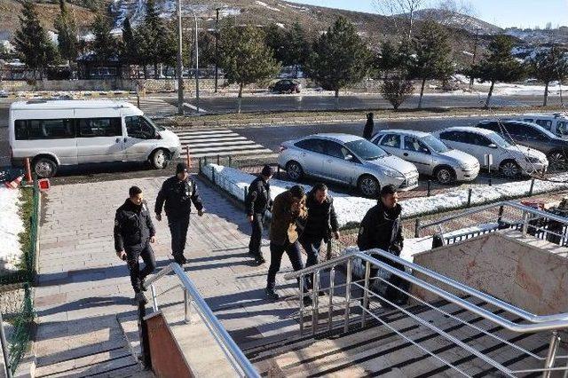 (özel Haber) Bozüyük’te Yakalanan 5 Zehir Taciri Tutuklandı 1