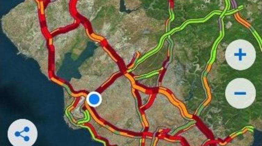 Kar Yağışıyla Birlikte İstanbul’da Trafik Durma Noktasına Geldi