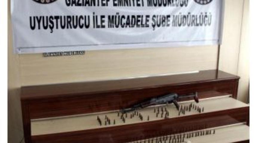 Gaziantep'te Uyuşturucu Operasyonu: 6 G&ouml;zaltı