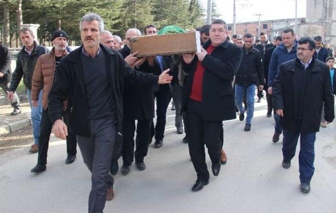 Alaplı Belediye Başkanı Tekin&rsquo;in Kayınpederi Dualarla Uğurlandı