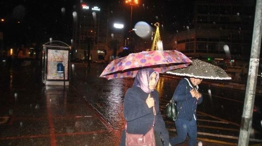 Aydın&rsquo;da Beklenen Yağış Geldi