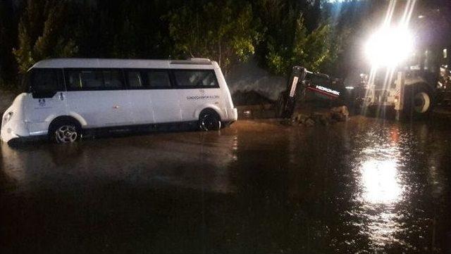 Bodrum Sokakları Göle Döndü