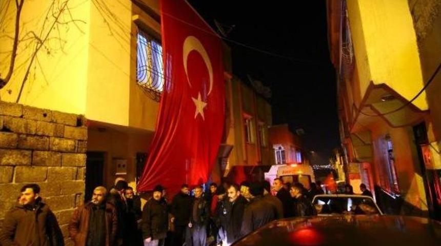 Gaziantep'te Şehit Teğmenin Baba Evinde Yas