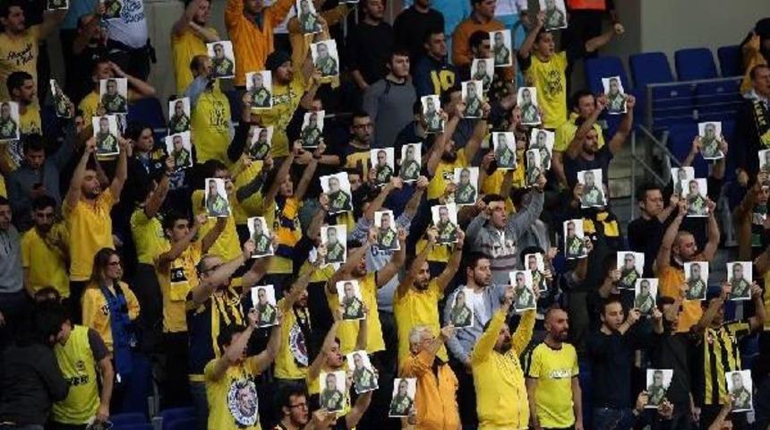 Fenerbah&ccedil;e: 86 - Emporio Armani Milan: 79