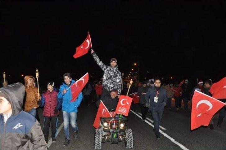 Sarıkamış Şehitlerine Meşalelerle Yürüdüler G1