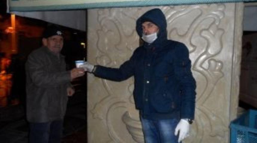 İzmit&rsquo;te 2016 Yılında 1 Milyon 111 Bin Kişi Sıcak &Ccedil;orba İ&ccedil;ti