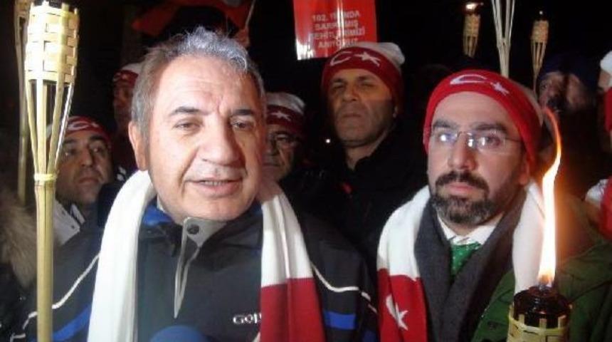 Meşaleler Sarıkamış Şehitleri I&ccedil;in Yandı