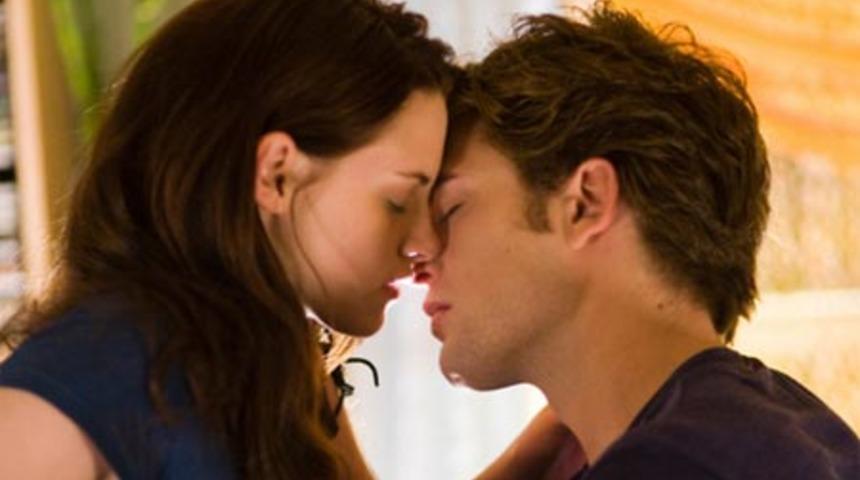 Kadınların Hayalini S&uuml;sleyen &Ouml;p&uuml;şmeler